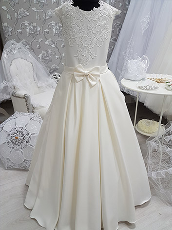 Communion dress image