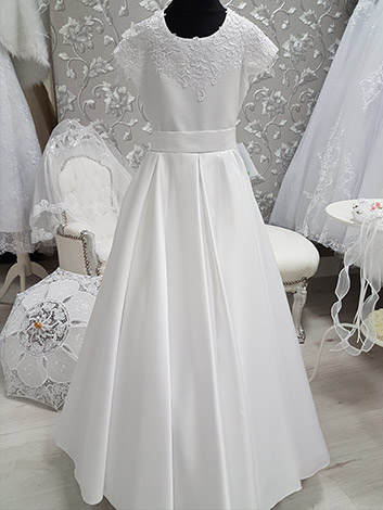 Communion dress image